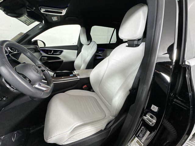 Photo of 2024 Black Mercedes-Benz GLC 300