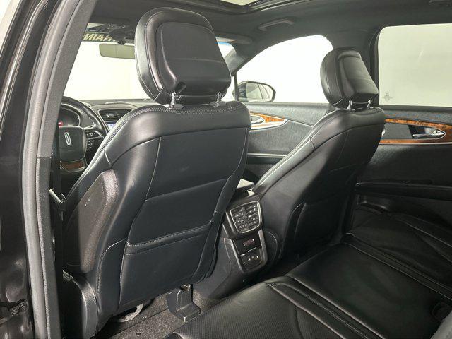 Photo of 2020 INFINITE BLACK Lincoln Nautilus
