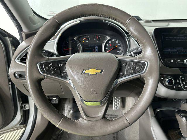 Photo of 2017 Silver Ice Metallic Chevrolet Malibu