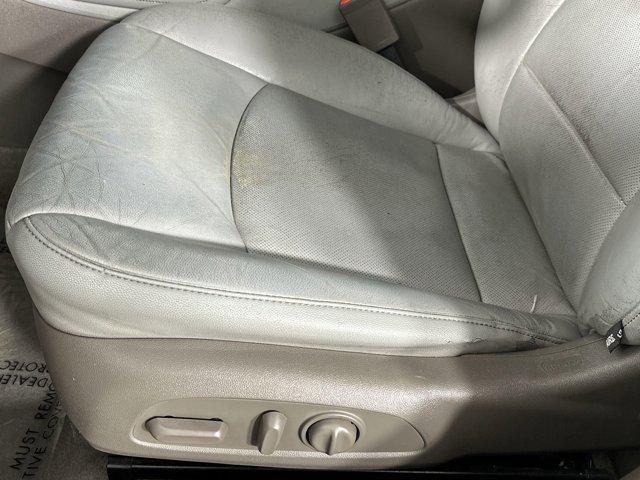 Photo of 2017 Silver Ice Metallic Chevrolet Malibu
