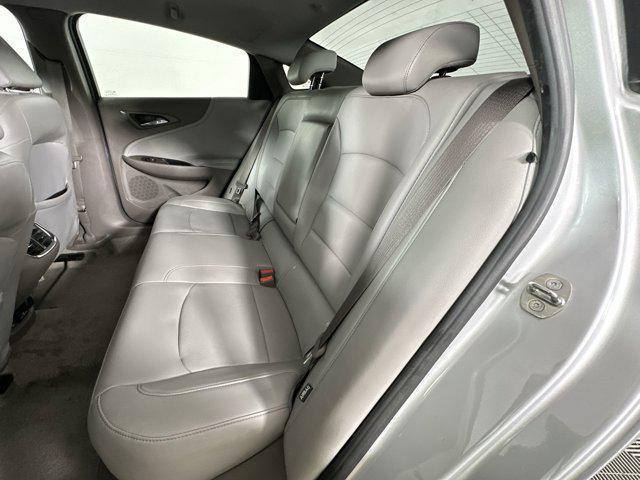 Photo of 2017 Silver Ice Metallic Chevrolet Malibu