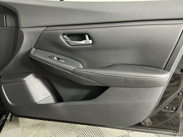 Photo of 2021 Super Black Nissan Sentra