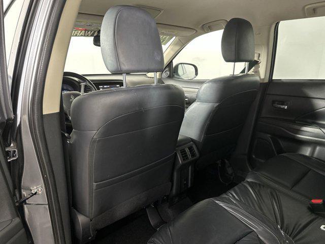 Photo of 2020 Mercury Gray Metallic Mitsubishi Outlander