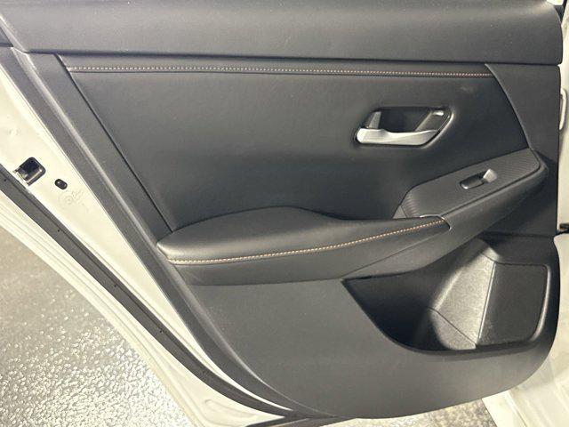 Photo of 2022 Aspen White TriCoat Pearl Nissan Sentra