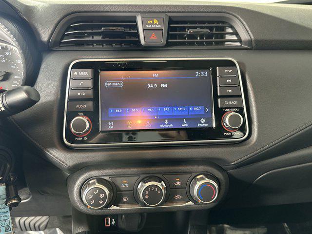 Photo of 2025 Gun Metallic Nissan Versa