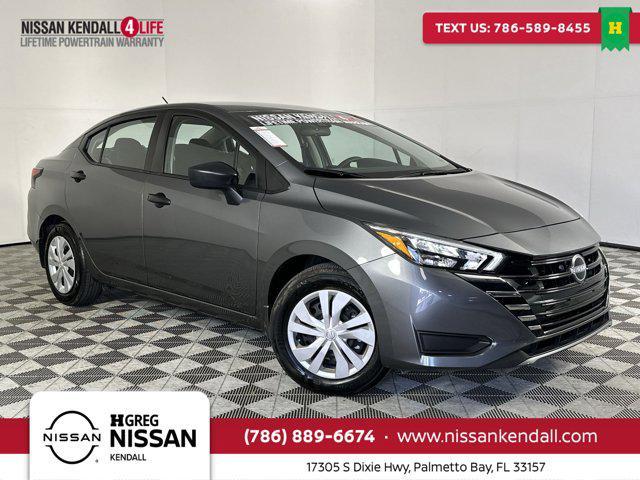 Photo of 2025 Gun Metallic Nissan Versa