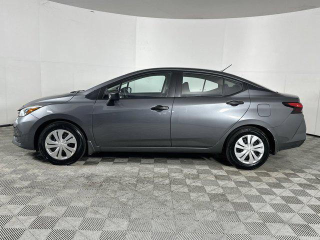 Photo of 2025 Gun Metallic Nissan Versa