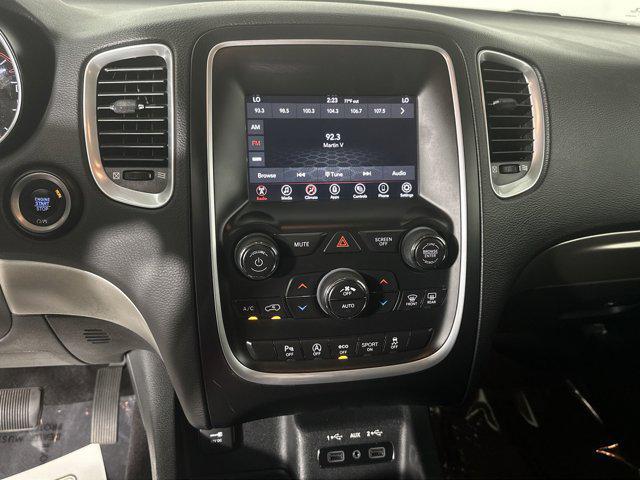 Photo of 2019 DB Black Clearcoat Dodge Durango