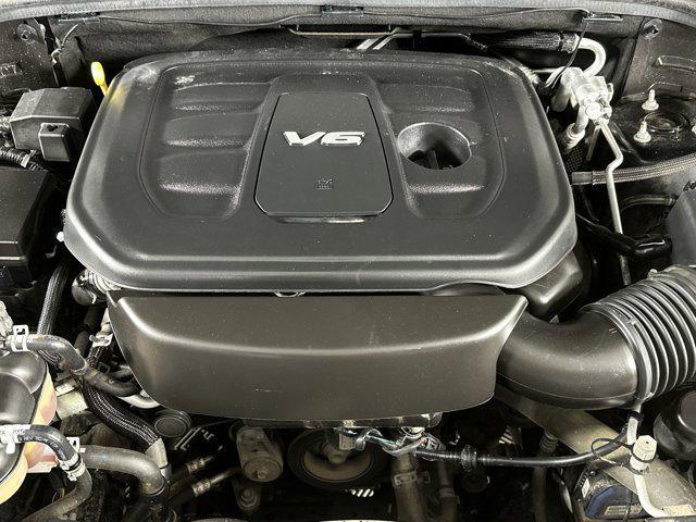 Photo of 2019 DB Black Clearcoat Dodge Durango