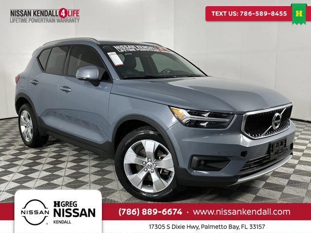 2022 Volvo XC40