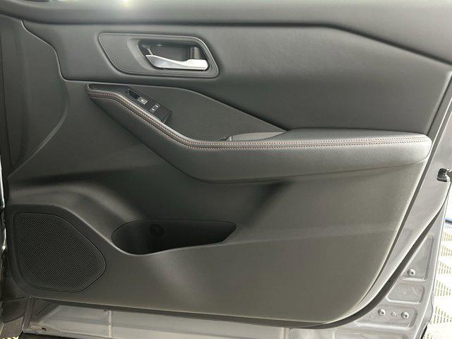 Photo of 2025 Boulder Gray Pearl Nissan Rogue