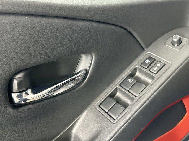 Photo of 2025 Boulder Gray Pearl Nissan Frontier