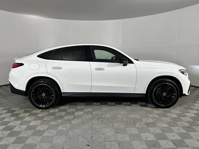 Photo of 2024 Polar White Mercedes-Benz GLC 300