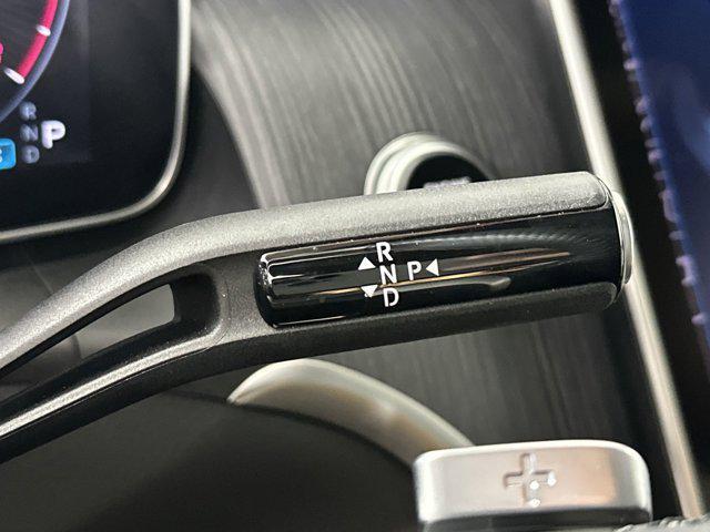 Photo of 2024 Polar White Mercedes-Benz GLC 300