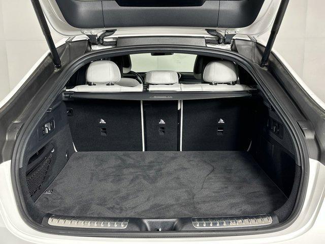 Photo of 2024 Polar White Mercedes-Benz GLC 300