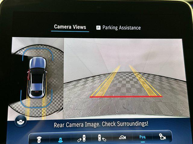Photo of 2024 Polar White Mercedes-Benz GLC 300