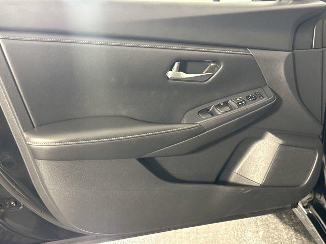 Photo of 2023 Super Black Nissan Sentra