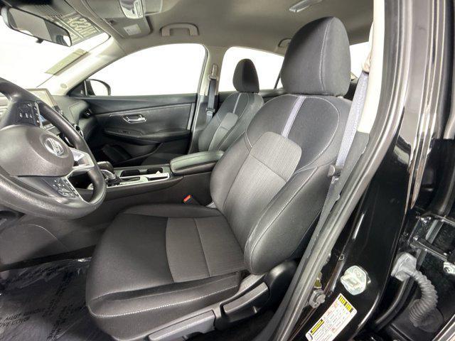 Photo of 2023 Super Black Nissan Sentra