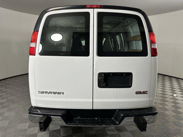Photo of 2020 Summit White GMC Savana 2500