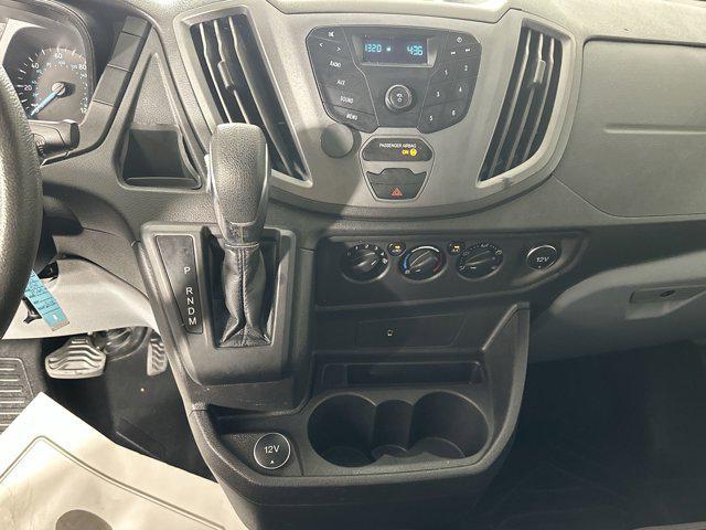 Photo of 2019 OXFORD WHITE Ford Transit-250