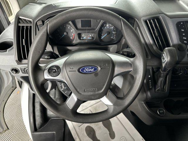 Photo of 2019 OXFORD WHITE Ford Transit-250