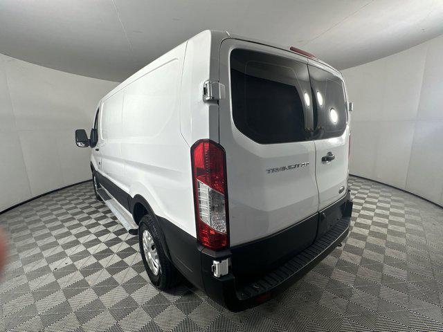 Photo of 2019 OXFORD WHITE Ford Transit-250