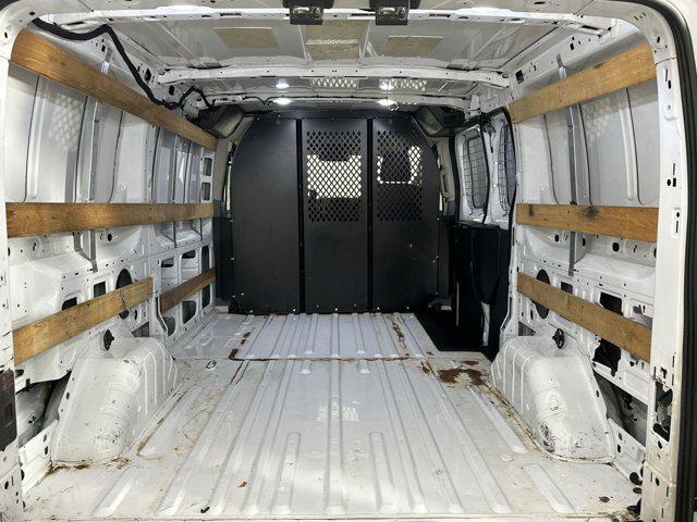 Photo of 2019 OXFORD WHITE Ford Transit-250