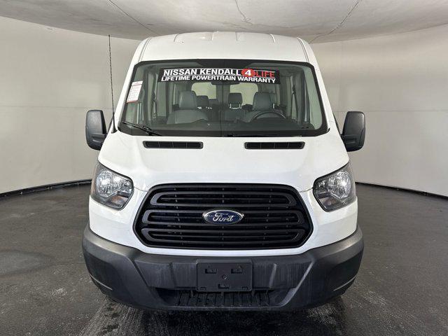 Photo of 2019 OXFORD WHITE Ford Transit-350