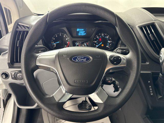Photo of 2019 OXFORD WHITE Ford Transit-350