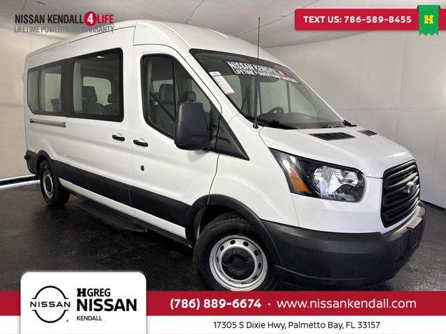 Photo of 2019 OXFORD WHITE Ford Transit-350
