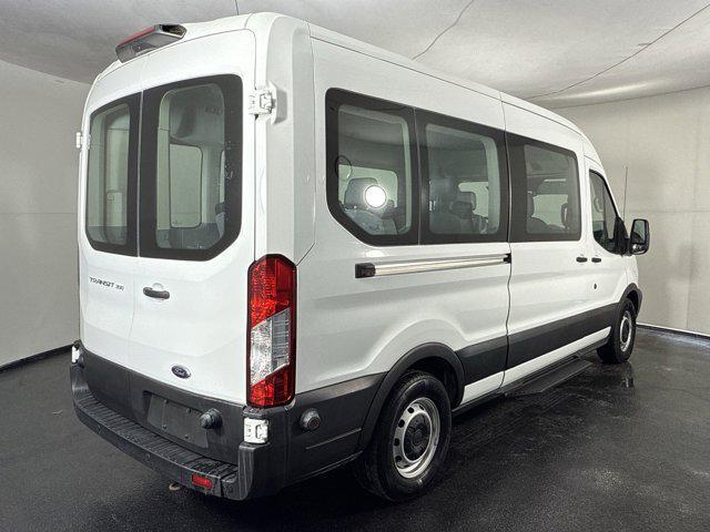 Photo of 2019 OXFORD WHITE Ford Transit-350