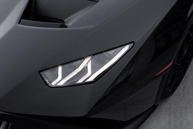 Photo of 2022 Nero Noctis Metallic Lamborghini Huracan STO