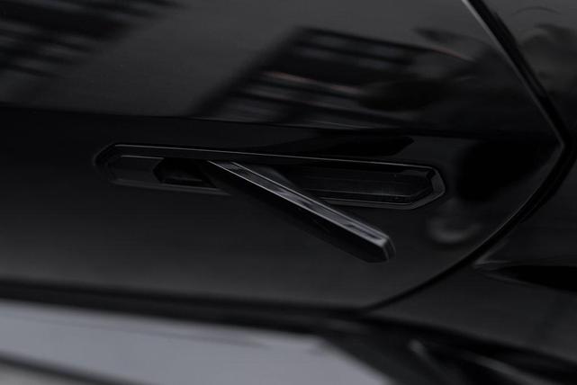 Photo of 2022 Nero Noctis Metallic Lamborghini Huracan STO