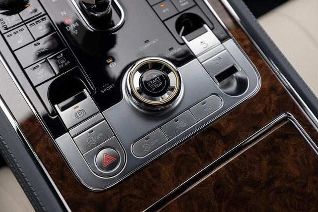 Photo of 2024 Thunder Metallic Bentley Continental GT