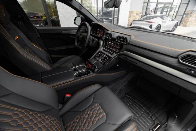 Photo of 2024 Blue Lamborghini Urus