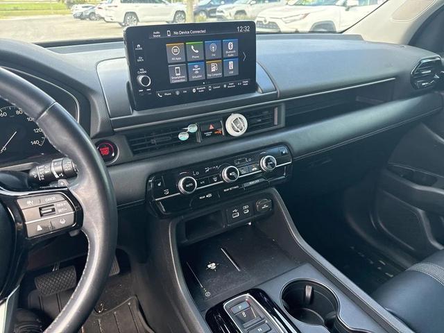 Photo of 2023 Crystal Black Pearl Honda Pilot