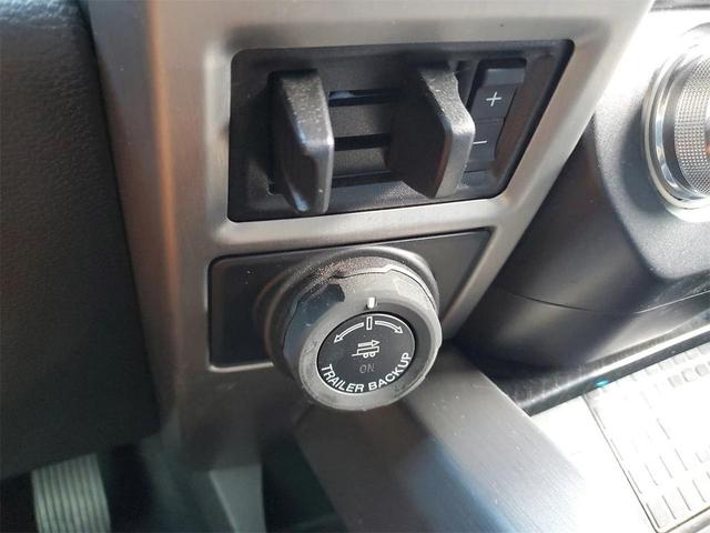 Photo of 2020 Agate Black Metallic Ford F-250