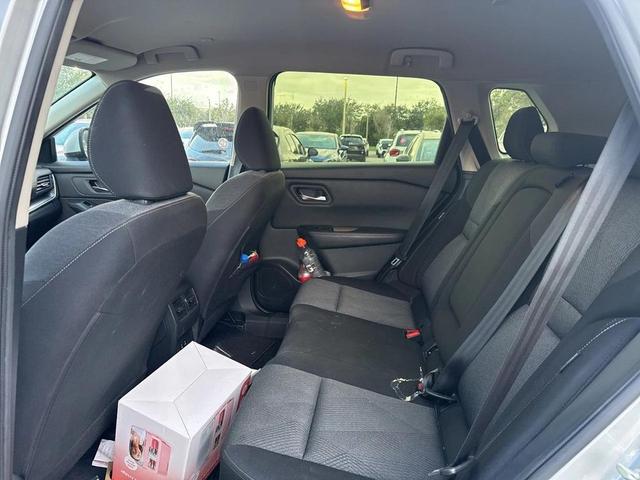 Photo of 2024 Brilliant Silver Metallic Nissan Rogue