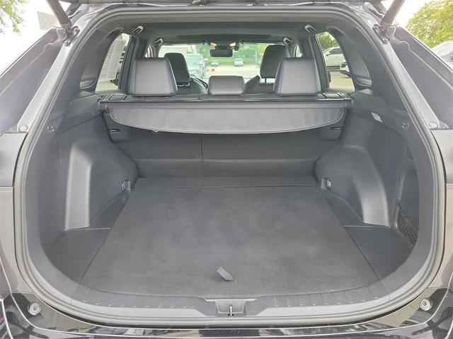 Photo of 2019 Magnetic Gray Metallic w Black Roof Toyota RAV4 Hybrid