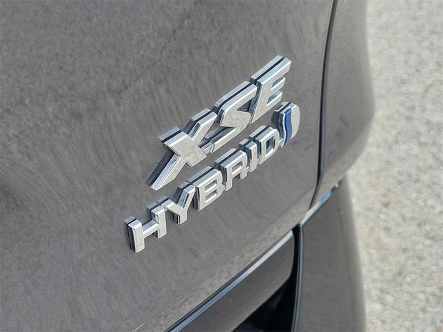 Photo of 2019 Magnetic Gray Metallic w Black Roof Toyota RAV4 Hybrid