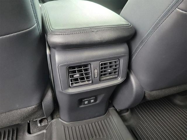 Photo of 2019 Magnetic Gray Metallic w Black Roof Toyota RAV4 Hybrid