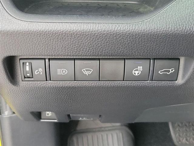 Photo of 2019 Magnetic Gray Metallic w Black Roof Toyota RAV4 Hybrid