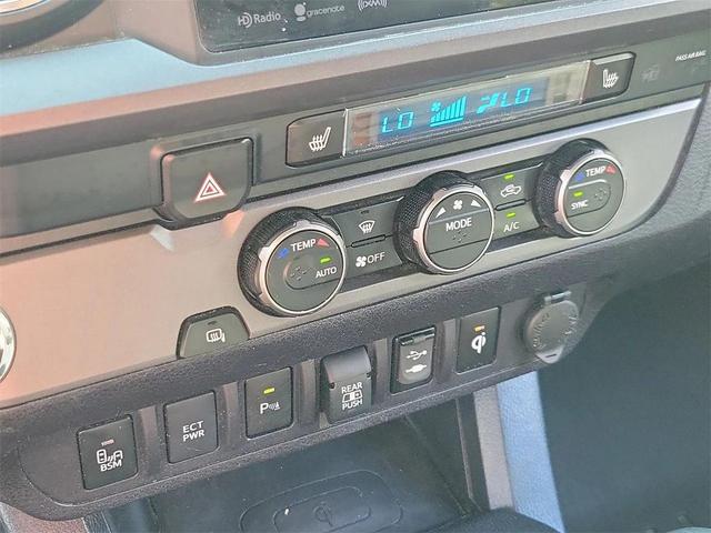 Photo of 2019 Super White Toyota Tacoma