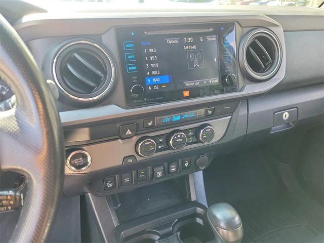 Photo of 2019 Super White Toyota Tacoma