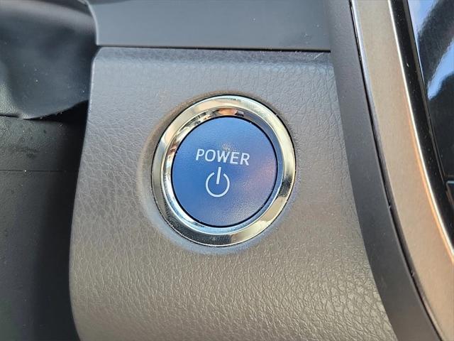 Photo of 2022 White Toyota Camry