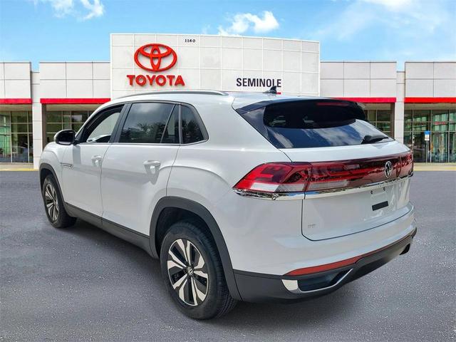 Photo of 2025 Opal White Pearl Volkswagen Atlas Cross Sport