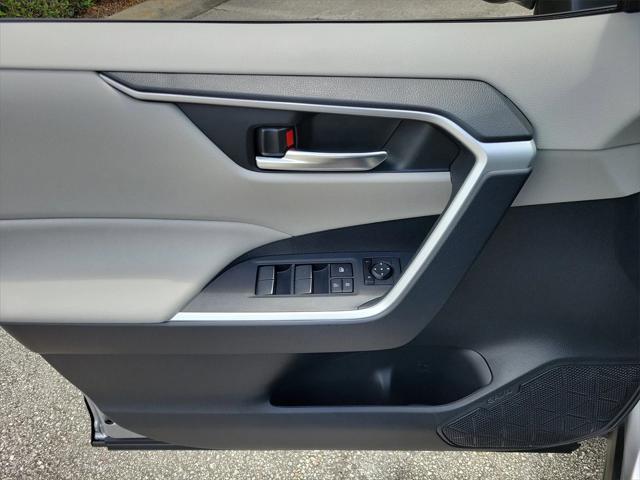 Photo of 2025 Silver Sky Metallic Toyota RAV4 Hybrid