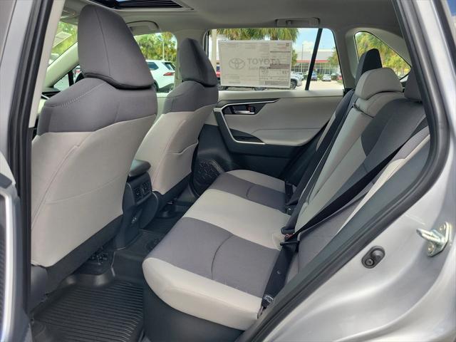 Photo of 2025 Silver Sky Metallic Toyota RAV4 Hybrid