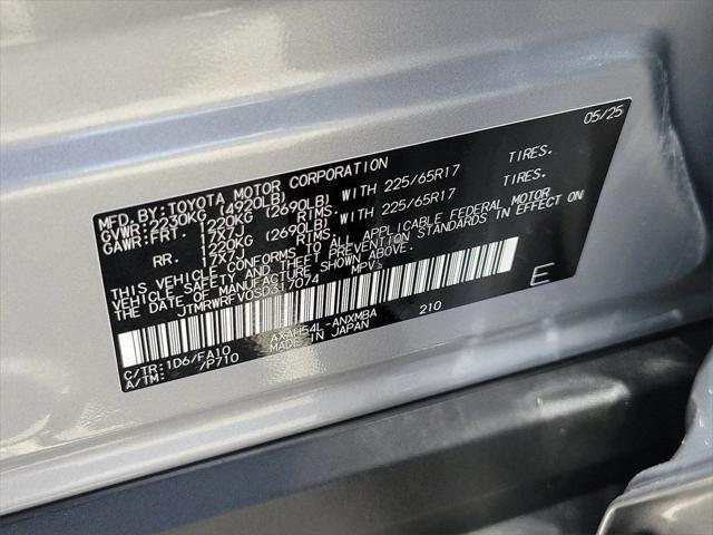 Photo of 2025 Silver Sky Metallic Toyota RAV4 Hybrid