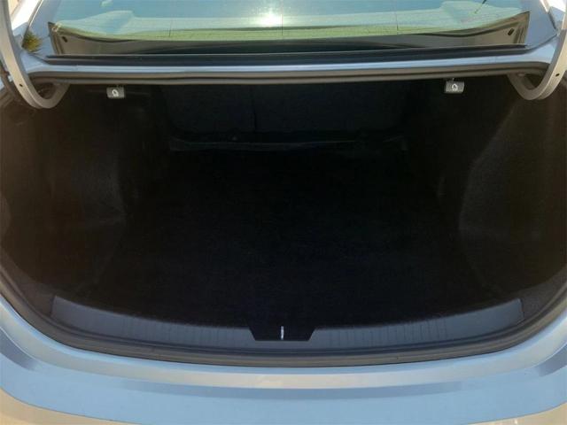 Photo of 2022 Silver Ice Metallic Chevrolet Malibu
